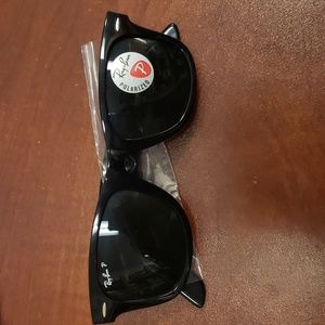 Ray-ban wayfarer Black frame green crystal RB2140 50 new